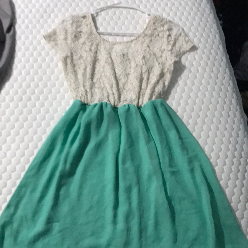 Womens dress size large